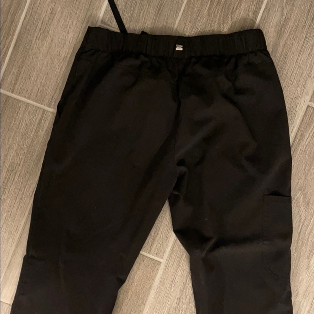 Scrub bottom - Picture 2 of 2